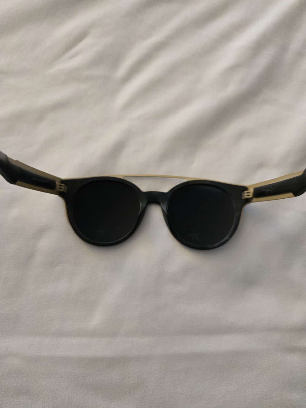 Givenchy Sunglasses - Picture 8 of 10
